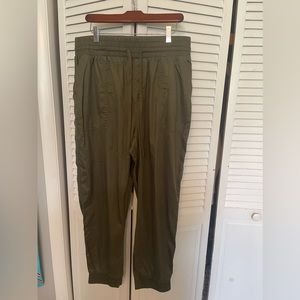 A New Day Women’s Pants in Army Green
